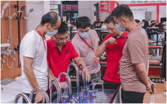 碩果累累，大紅鷹電器驚艷亮相中國小家電交易會