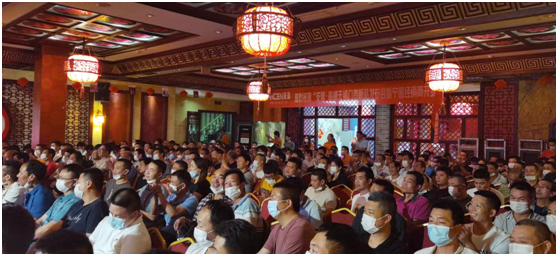 逐夢(mèng)遠(yuǎn)航 揚(yáng)帆2022:安晨高端無(wú)縫門(mén)窗新春賀詞