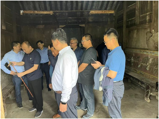 李昌海同志心系“傳統(tǒng)村落”，赴五道水徐家寨古村落調(diào)研